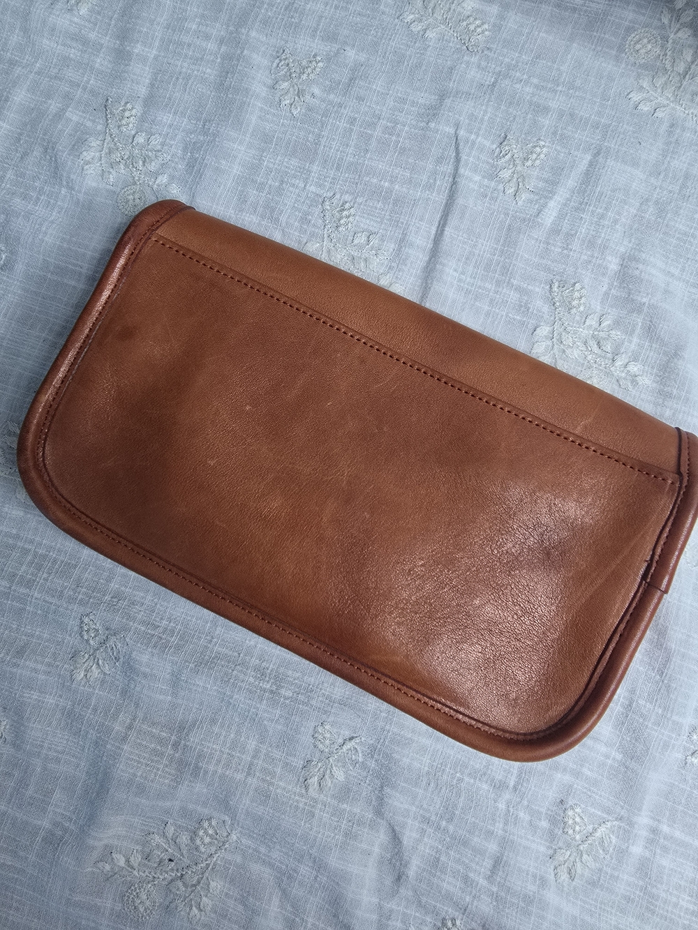 Vintage Coach - Picture 3 of 4
